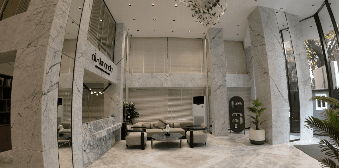 Serviced Reception Desk (Actual Image)